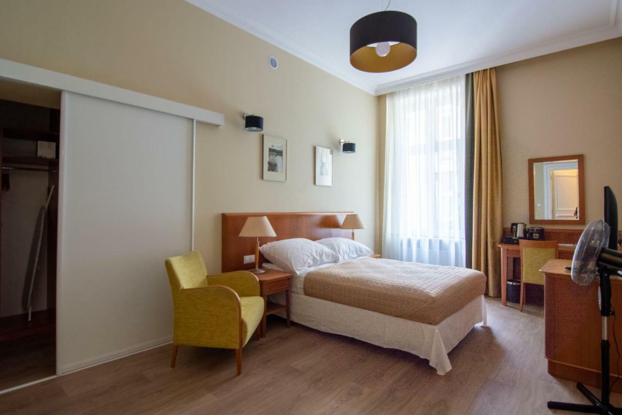 Brass Suites Łódź Buitenkant foto